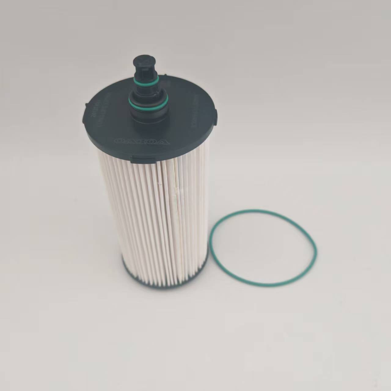 Фильтр топливный 24137493